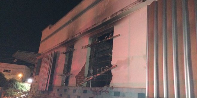 VANDALISMO: Colégio Ressurreição Diocesano é incendiado em Itumbiara!