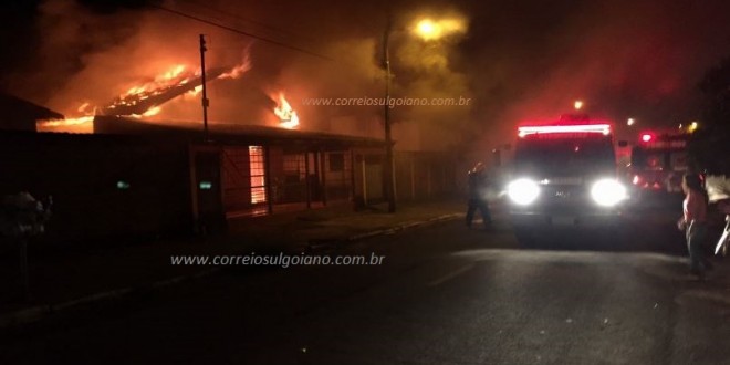 Mulher de 80 anos morre em incêndio no Jardim Santa Fé em Morrinhos. Tragédia chocou a cidade!!!