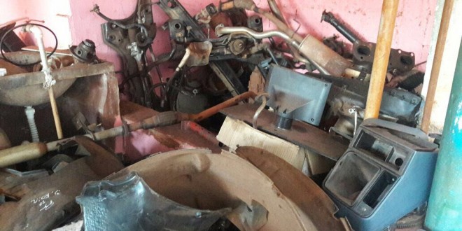 GEPATRI da Polícia Civil descobre desmonte de carros e recupera um veículo roubado em Itumbiara