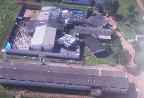 Familiares falam em corpos queimados, decapitados, corações arrancados e ausência de nomes dos mortos! Familiares falam em corpos queimados, decapitados, corações arrancados e ausência de nomes dos mortos!