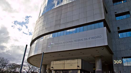 8ª turma do Tribunal Regional Federal da 4ª região (TRF-4) rejeita pedido de Lula sobre suspeição de Sérgio Moro