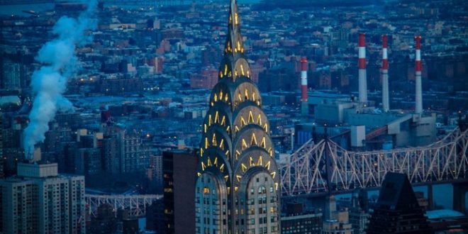 VENDE-SE: Cartão Postal de Nova York está à venda. Edifício Chrysler já foi o mais alto do mundo VENDE-SE: Cartão Postal de Nova York está à venda. Edifício Chrysler já foi o mais alto do mundo