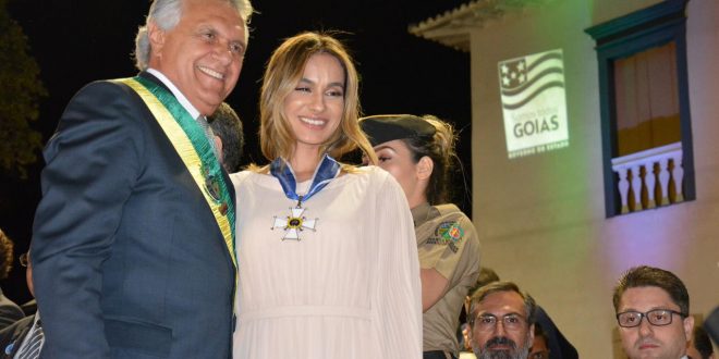 Juíza Patrícia Carrijo recebe a mais alta condecoração oferecida pelo Governo do Estado de Goiás por seus relevantes serviços prestados ao Estado