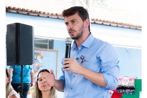 Prefeito Maycllyn Carreiro comemora aumento de 500% nos atendimentos do Centro de Habilitação e Reabilitação Prof. Alice Ferreira