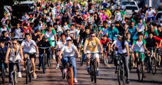Pedalada Contra o Bullying mobiliza mais de 500 pessoas em Morrinhos