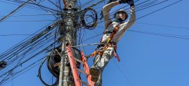 Prefeitura de Morrinhos conclui força-tarefa e retira mais de 200 quilos de fios inutilizados dos postes