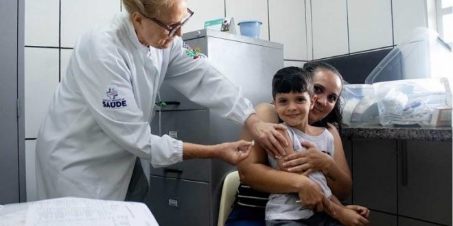Dia D da Campanha de Multivacinação registra grande procura em Morrinhos